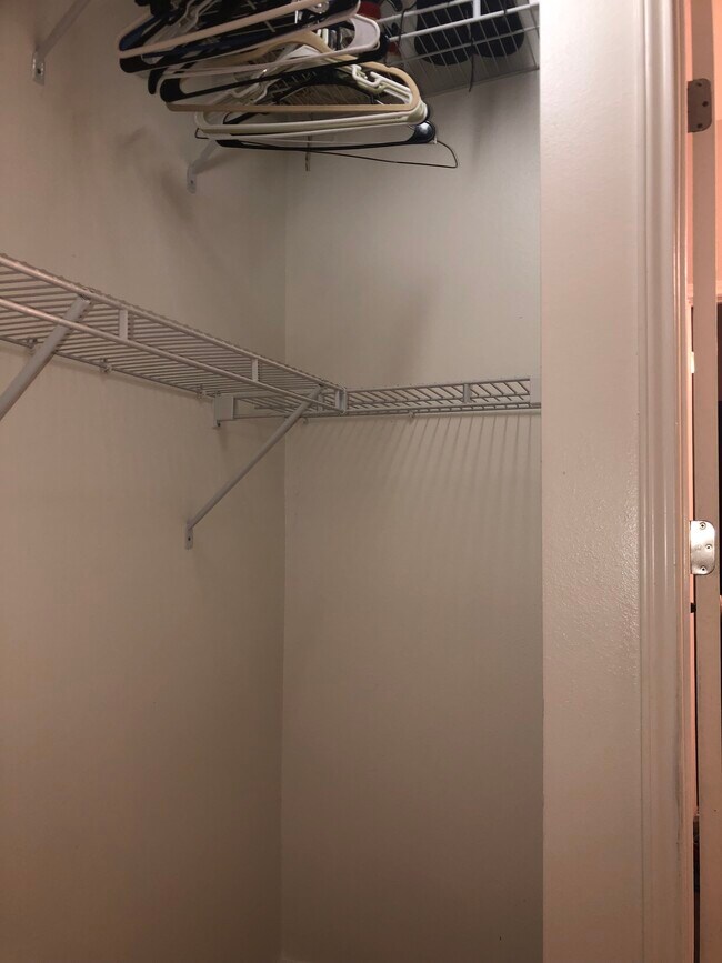 Building Photo - 7901 Williams Dr