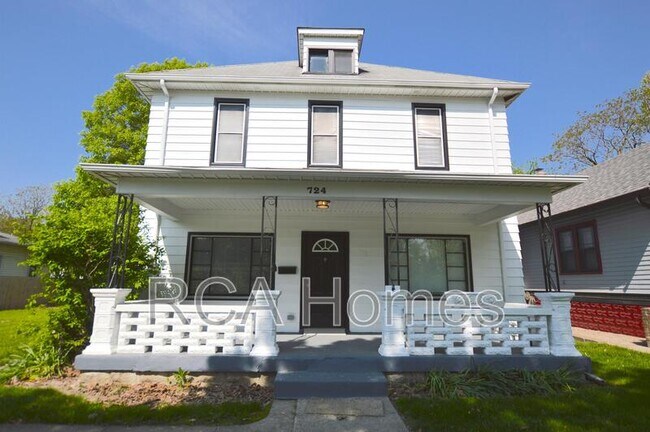 Primary Photo - 724 E Pleasant Run Pkwy Dr N