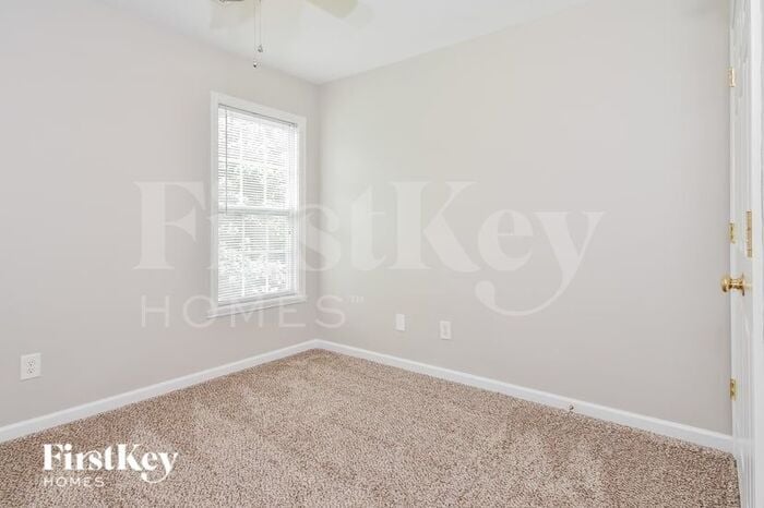 Building Photo - 6015 Trailshead Dr