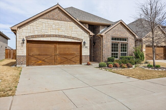 Building Photo - 228 Mineral Point Dr