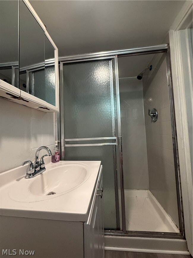 Building Photo - 18505 Raymond St