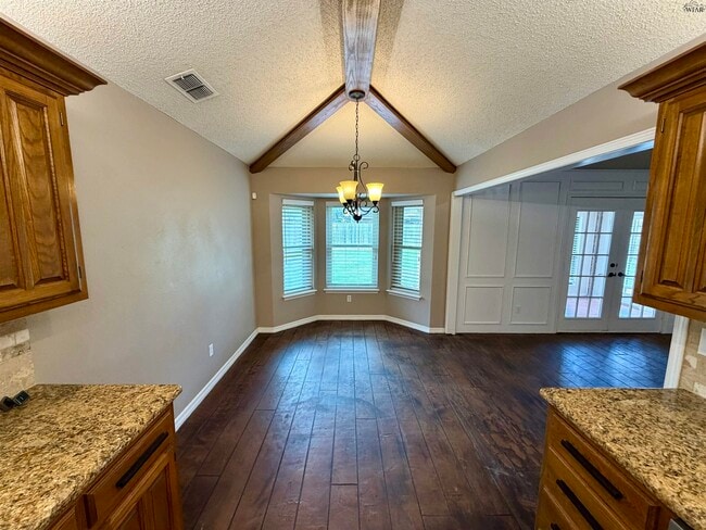 Building Photo - 4410 York St