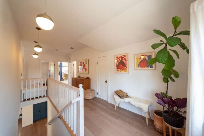 Building Photo - 405 N Avenue 66