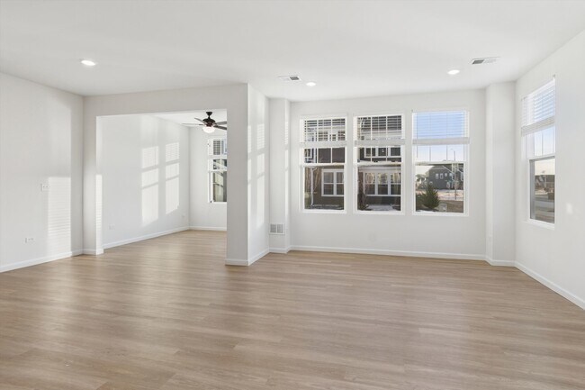 Building Photo - 24507 W Kroll Dr