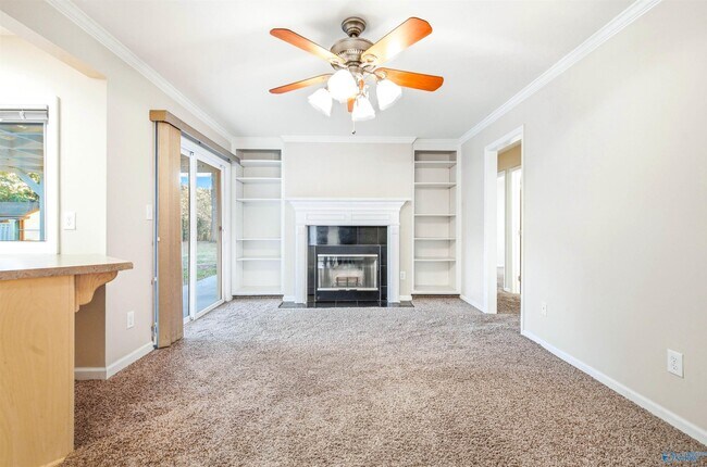 Building Photo - 2008 Burlingame Dr SE