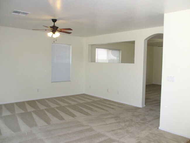 Building Photo - New Listing in Buckeye
