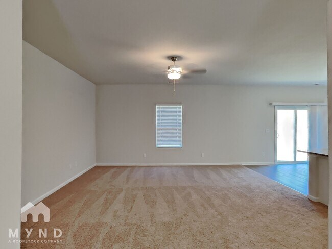 Building Photo - 334 Taverners Ln