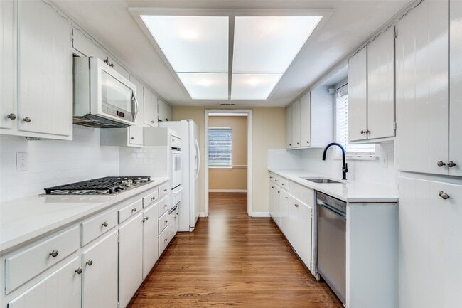 Building Photo - 10529 Yorkford Dr