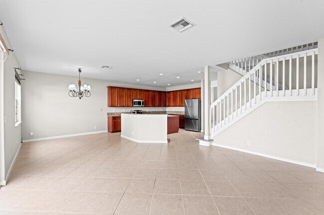 Building Photo - 266 Berenger Walk