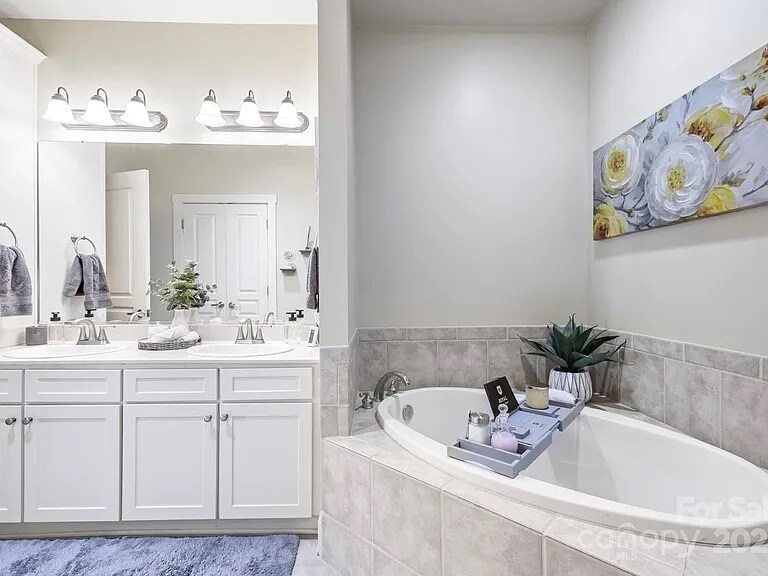 Building Photo - 9 Kenilworth