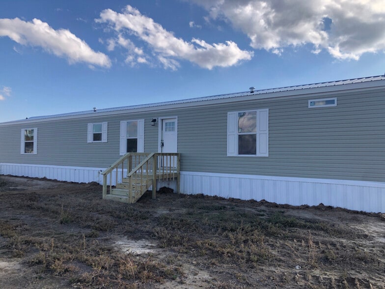 Building Photo - 324 Patriot Ln