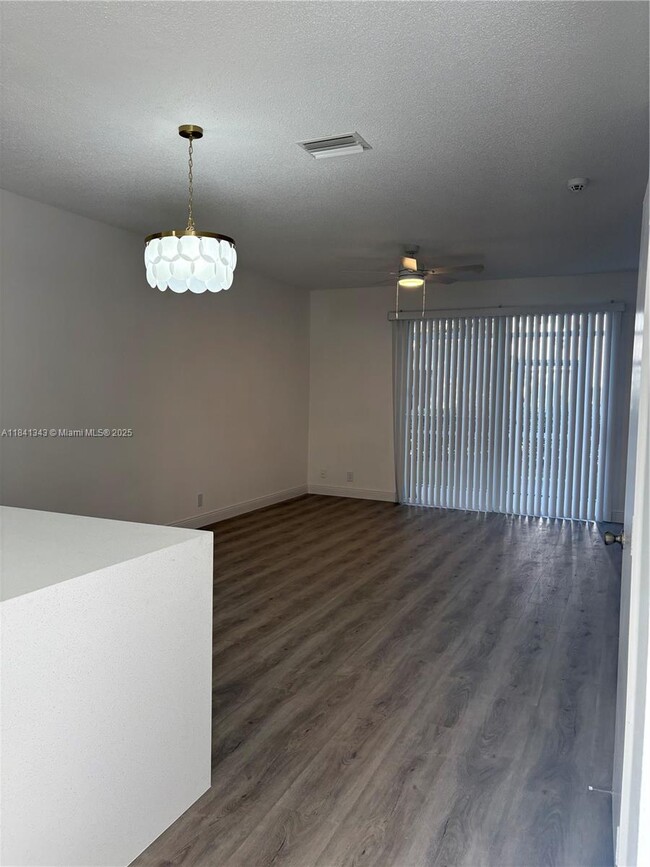 Building Photo - 2256 Salerno Cir