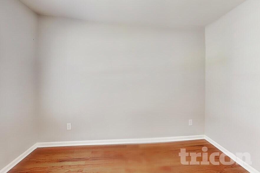 Building Photo - 9335 White Aspen Pl