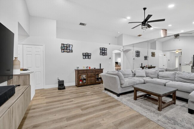 Building Photo - 1051 NW 124th Terrace