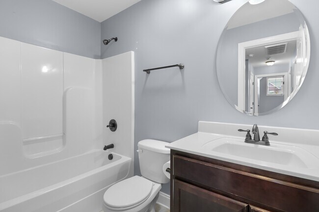 Building Photo - 3375 Cotham Ln