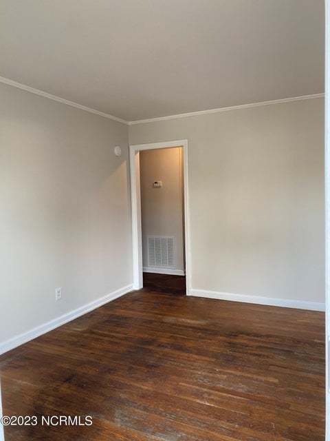 Building Photo - Cozy 2 Bedroom, 1 Bath Home -103 Banks St.