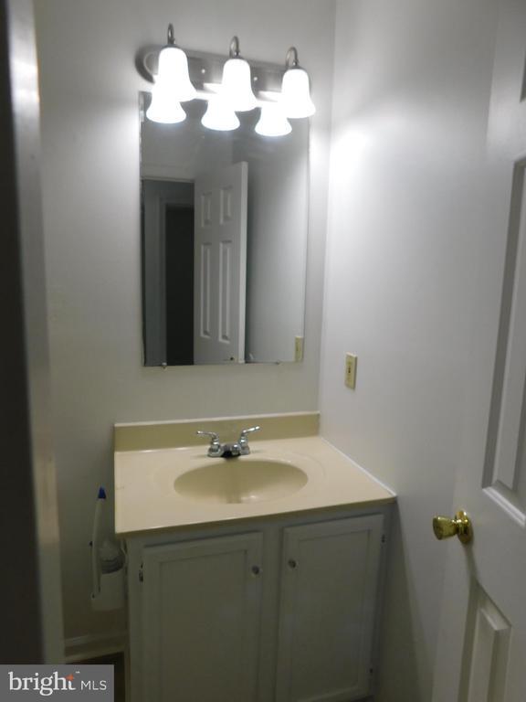 Building Photo - 100 Pinto Trail