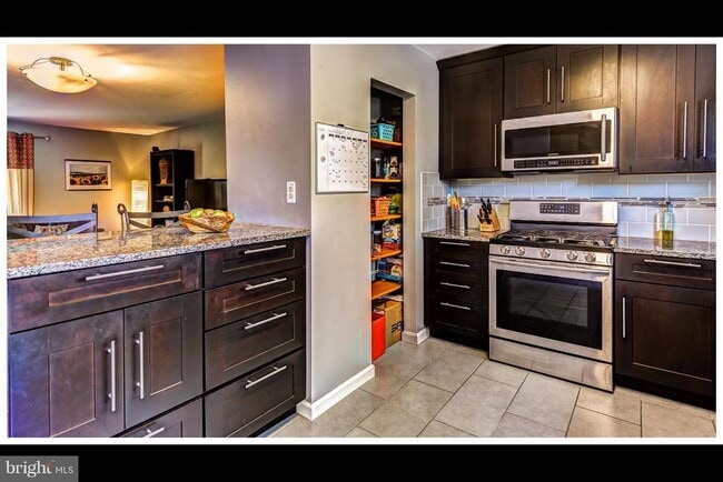 Building Photo - 26 Spring Glen Ct