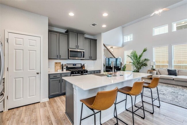 Building Photo - 12108 Tolson Dr