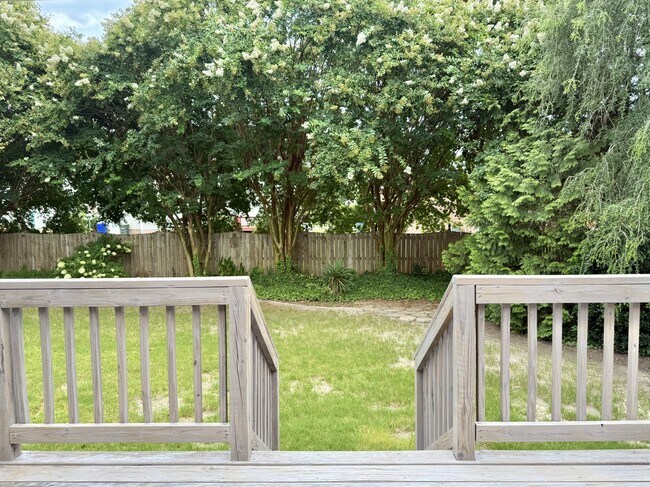Building Photo - 3721 Stillwood Dr
