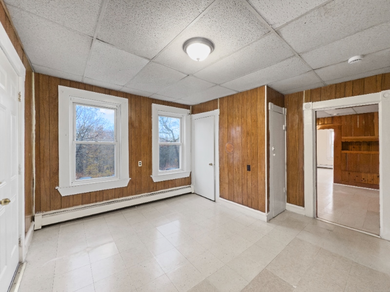 Building Photo - 286 Farnham St