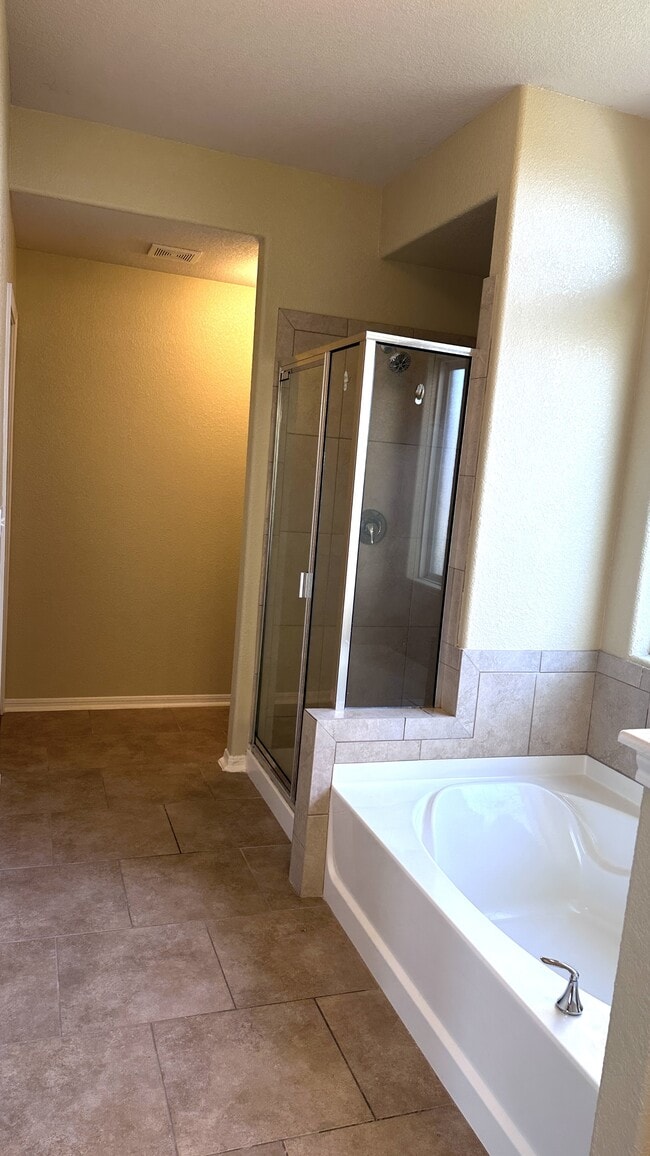 Building Photo - 7022 Boardwalk Ave