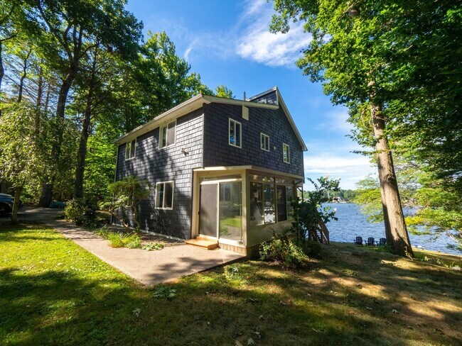 Building Photo - 17 Lakeview Dr