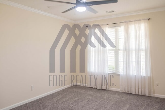 Building Photo - 108 Rogers Dr