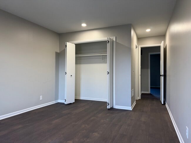 Building Photo - 11631 Garnett St