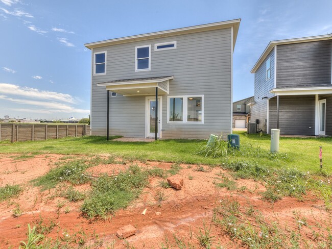 Building Photo - Beautiful New Construction Home in Edmond/...