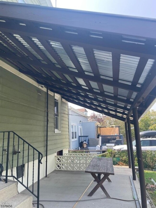 Building Photo - 508 2nd St