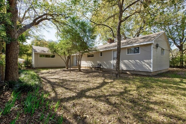 Building Photo - 3524 Corto Ave