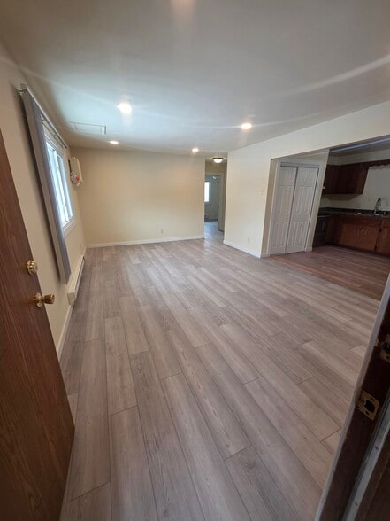 2 bedroom - 3221 Stanford Ln