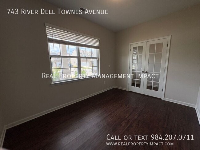 Building Photo - 743 River Dell Townes Ave.