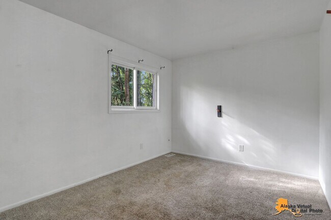 Building Photo - 12636 Silver Fox Ln