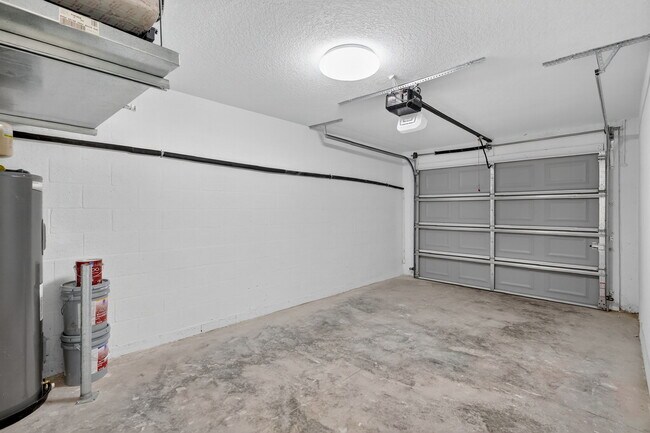 Building Photo - 1503 8th Ave E