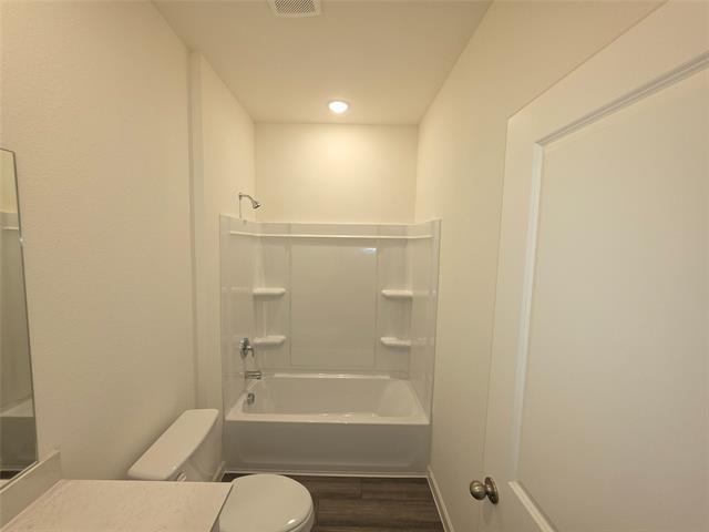 Building Photo - 2206 Pioneer Dr