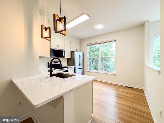 Building Photo - 11438 Abner Ave