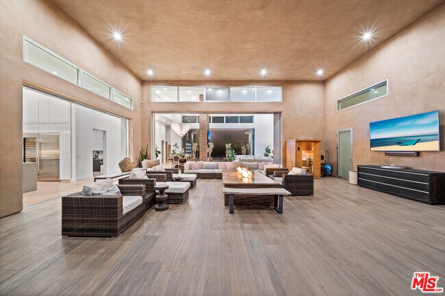 Building Photo - 10715 Yerba Buena Rd