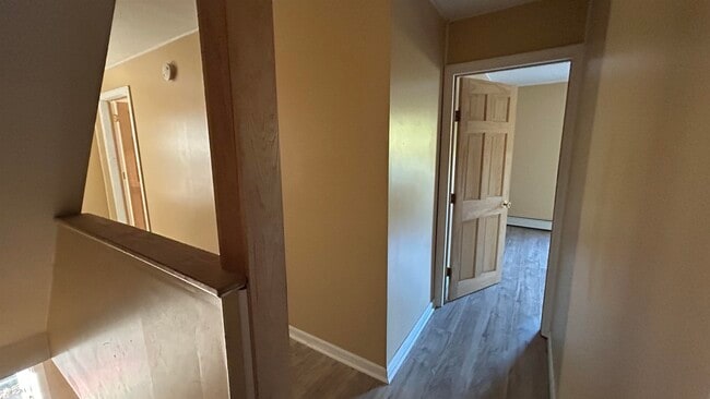 Building Photo - 3 George St