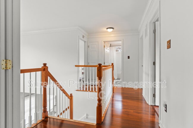 Building Photo - 2 Heather Ln