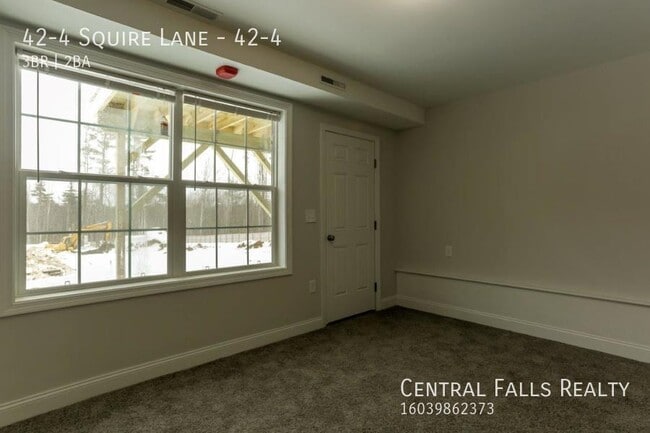 Building Photo - 42 Squire Ln