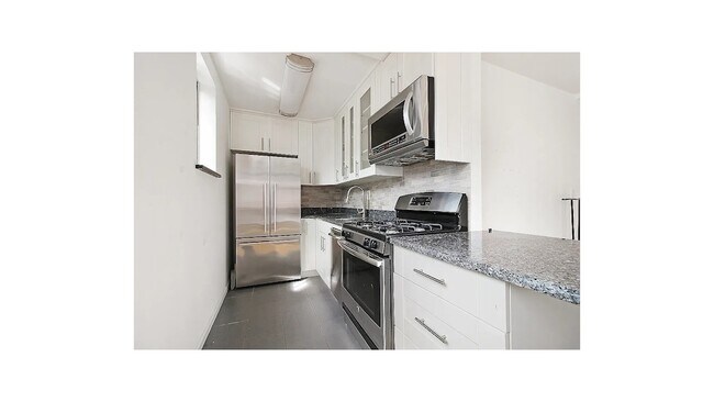 Building Photo - 259 Elizabeth St