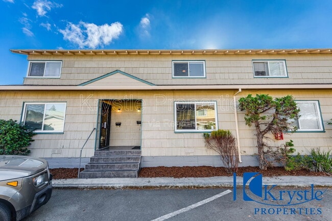 Building Photo - 155 W I St