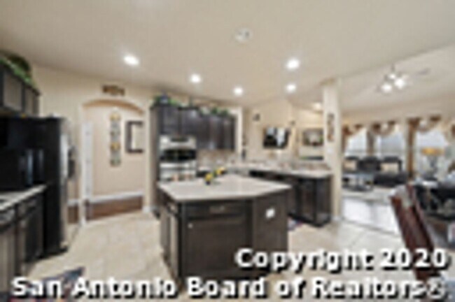 Building Photo - Gorgeous home in Turning Stone now availab...