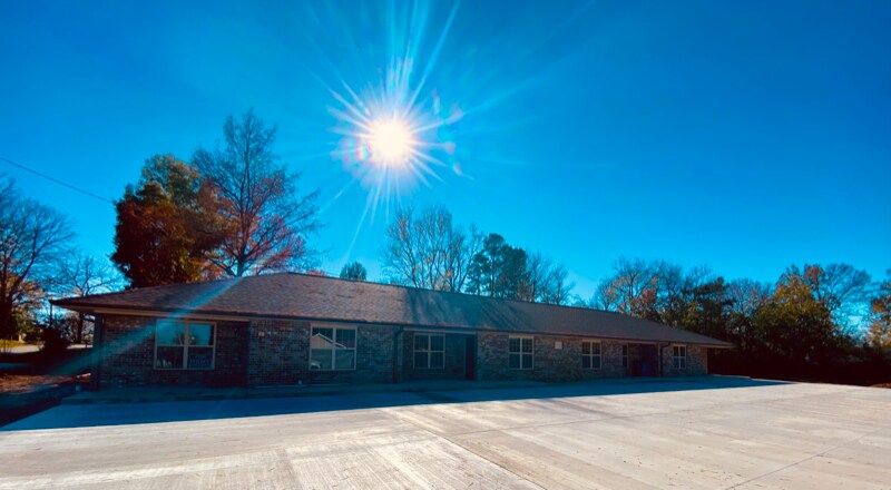 Primary Photo - 814 S Spring St