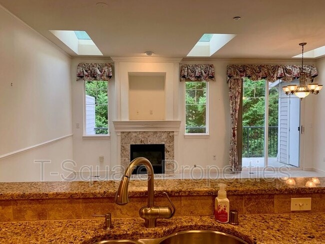 Building Photo - 15510 132nd Pl NE