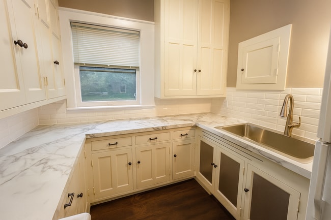 Building Photo - 1855 Portland Ave