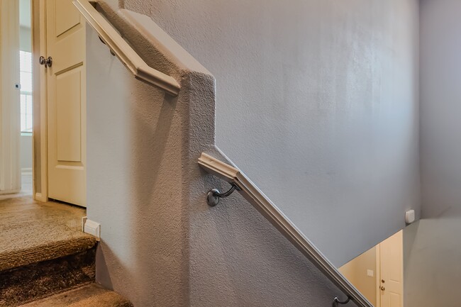 Building Photo - 3210 Brynley Ave