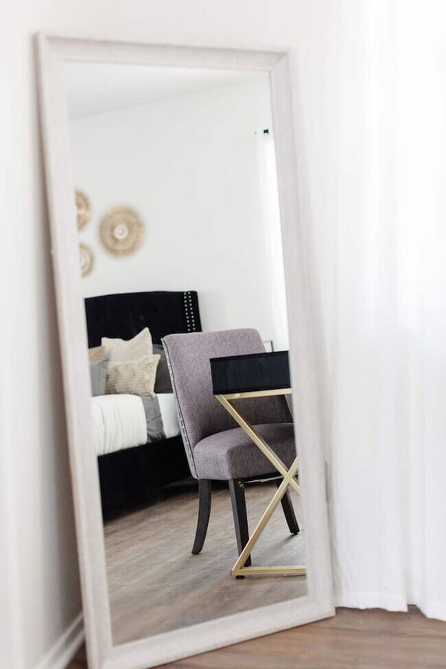 Building Photo - 2372 E Sequoia Dr